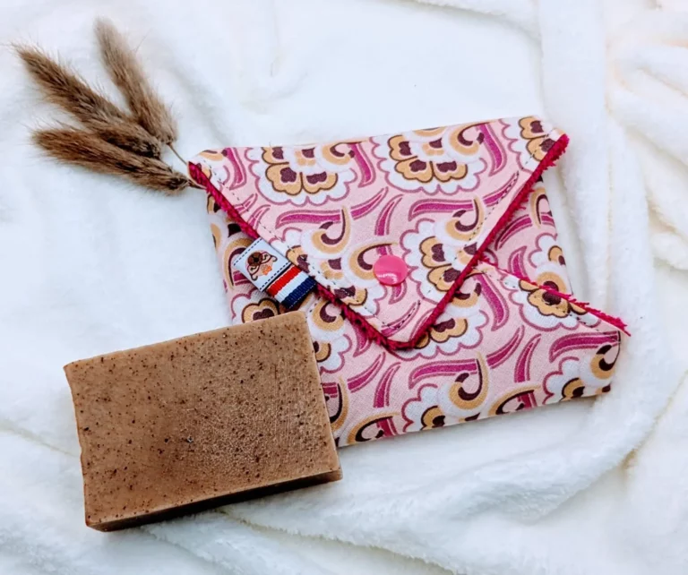 pochette kimono rose